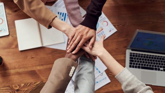 Viktigere enn noensinne å stå sammen som medmennesker og forretningspartnere